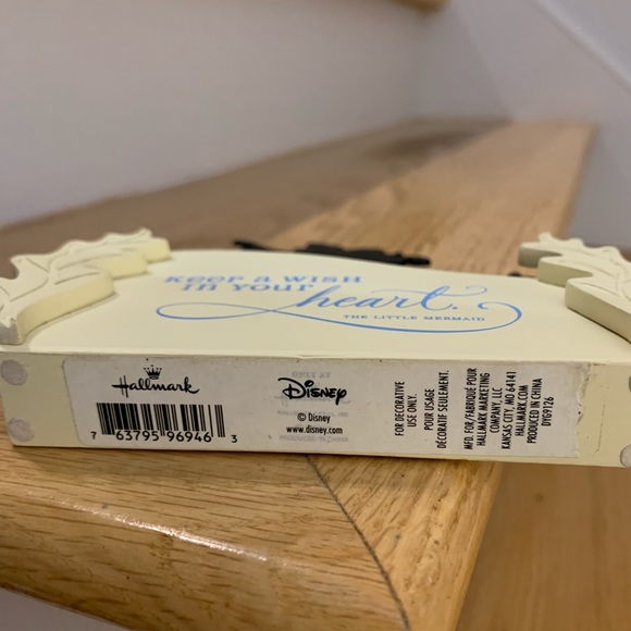 Hallmark Disney Figurine - Picture 5 of 5